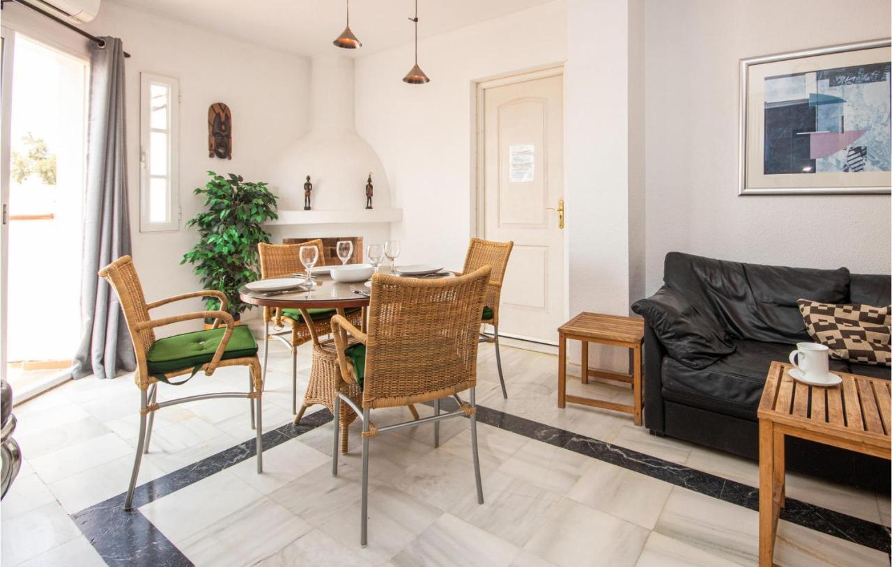 Nice Apartment In Mijas Costa With Kitchen فوينخيرولا المظهر الخارجي الصورة